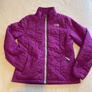 North Face Light Weight Puffer Jacket